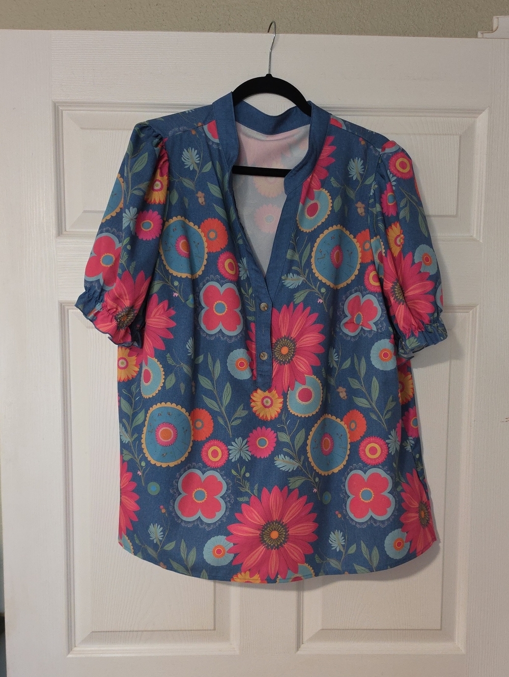 Blue Floral Puff-Sleeve Top